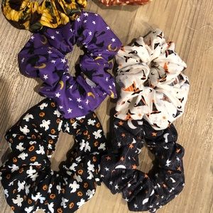 HALLOWEEN SCRUNCHIES!!